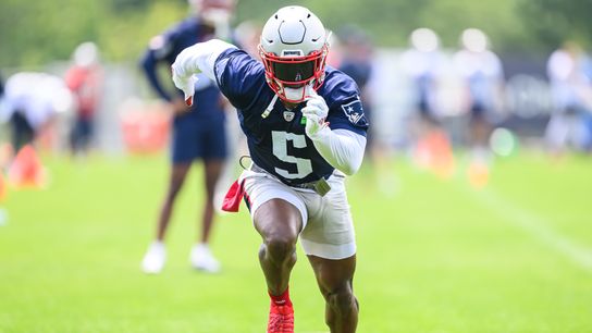 Bedard: Patriots definitely have their issues on offense, but the defense is mighty impressive early taken at Gillette Stadium (Patriots)